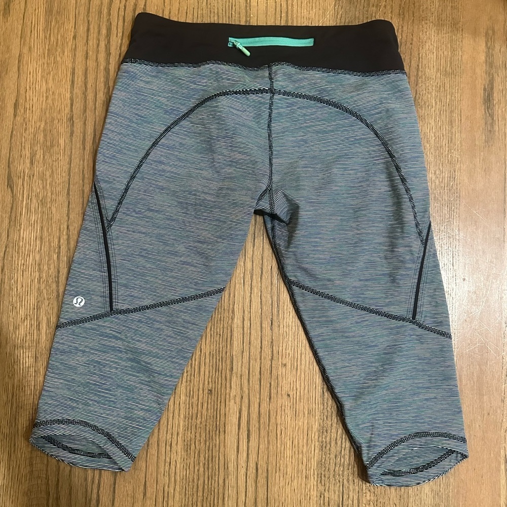 Lululemon Super Cropped Green Black Striped Leggings-Size 8